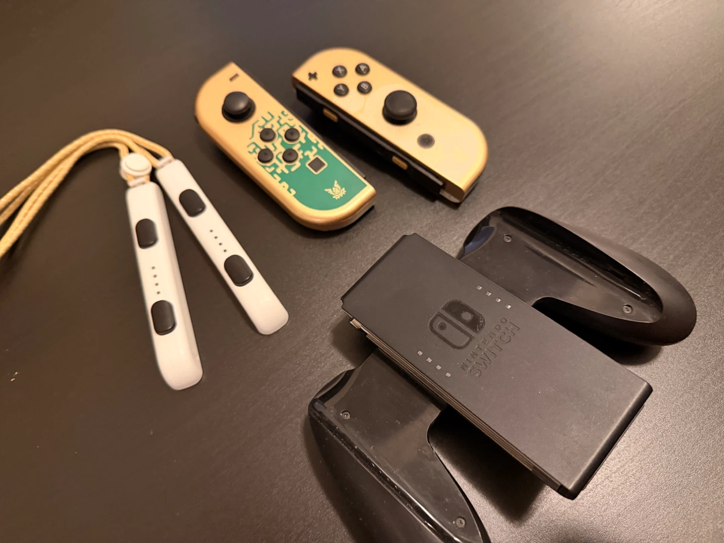 Nintendo Switch Console with Legend of Zelda Dock - photo 2