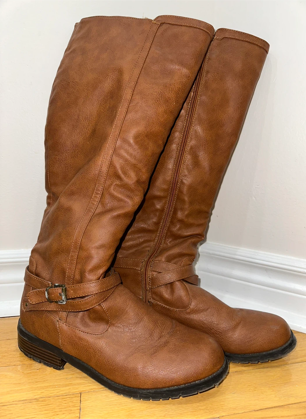 Brown Faux Leather Knee-High Boots - Size 10 🥕