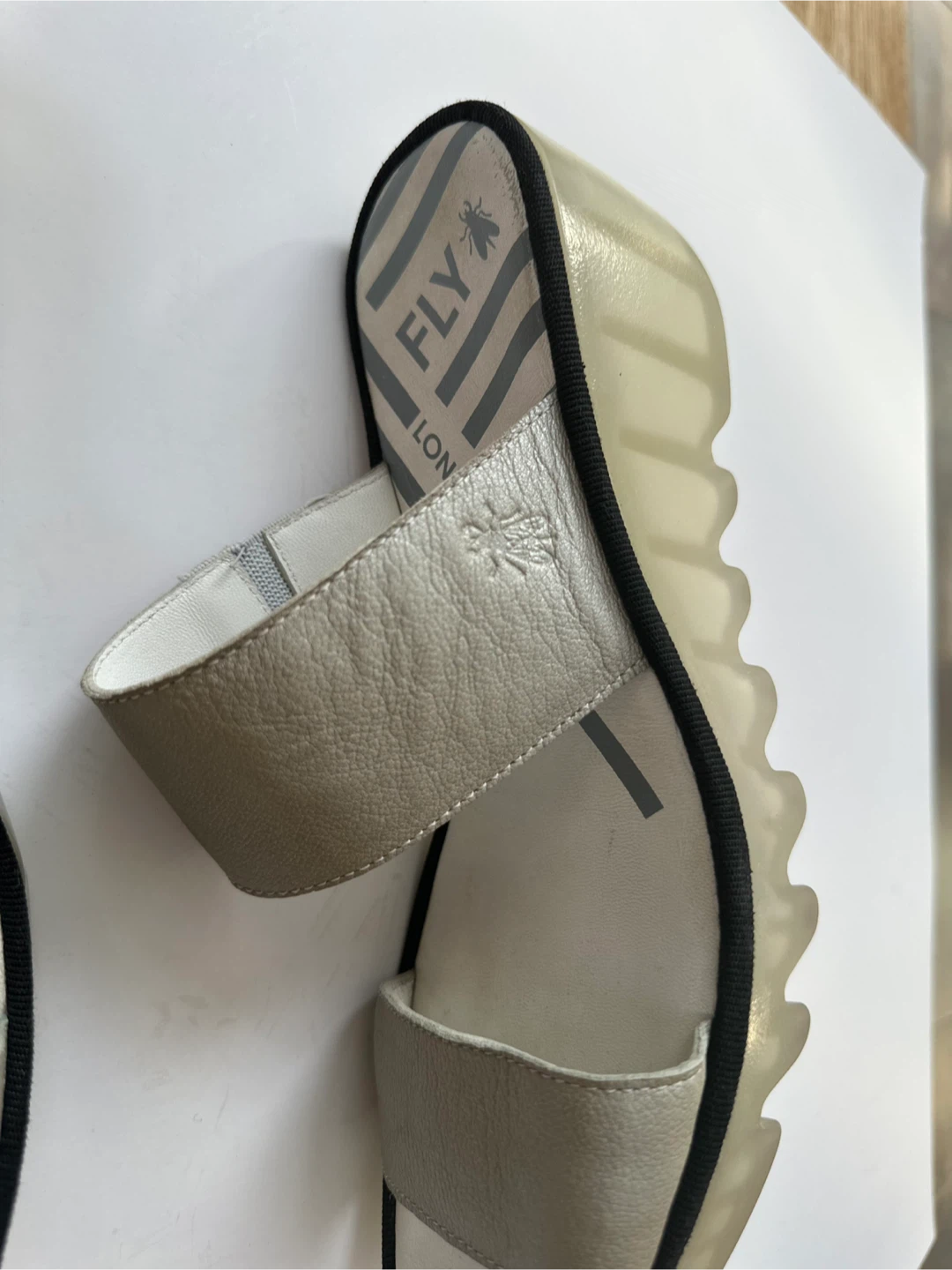 FLY LONDON Wedge Sandals - Silver Leather Sz. 10/EU 41 - photo 4