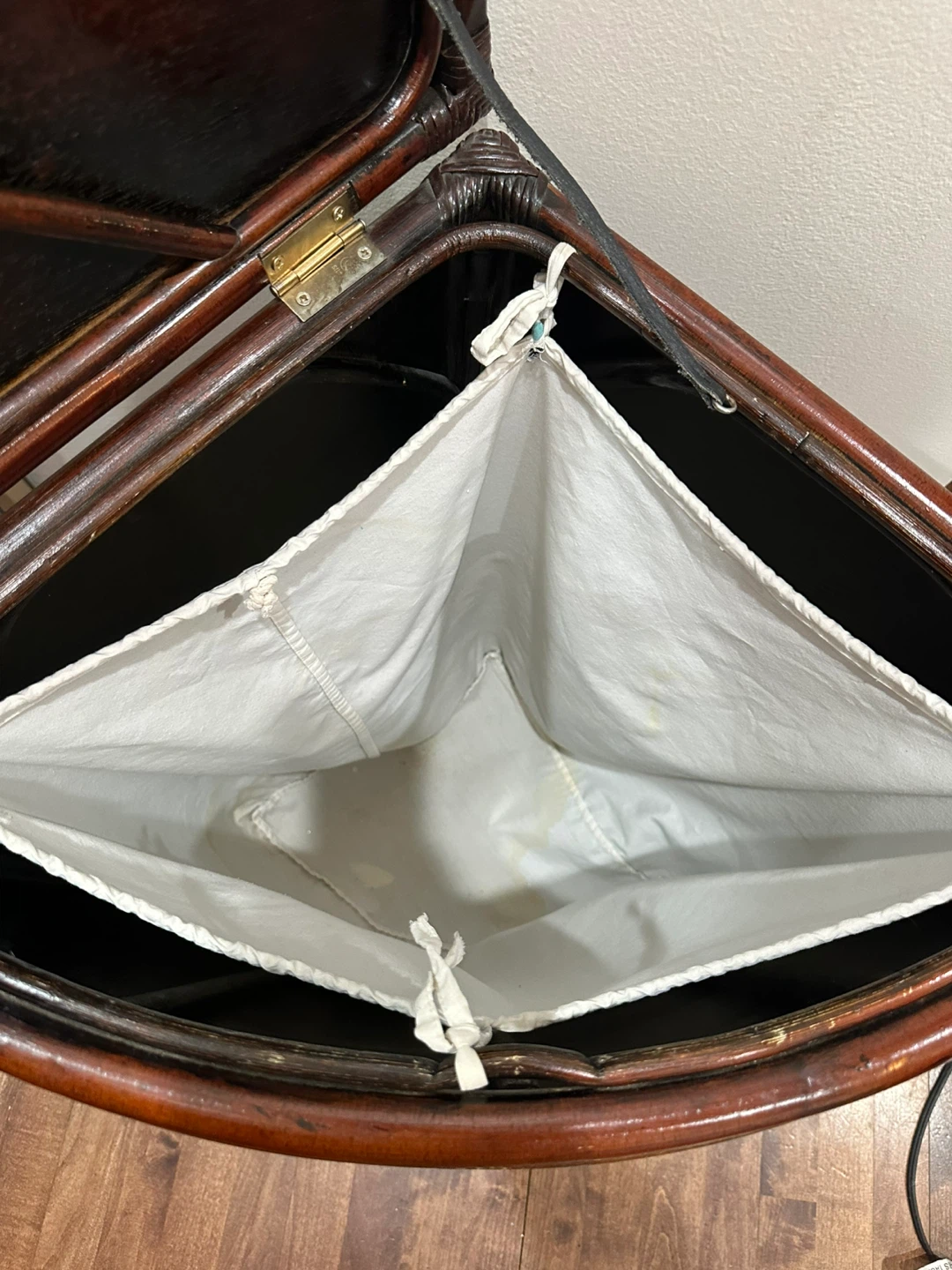 Corner Laundry Hamper - photo 3