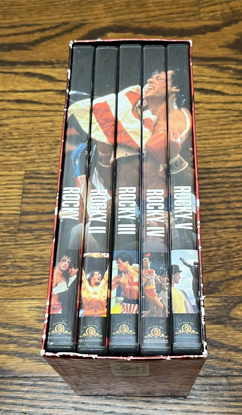 Rocky: The Complete Saga DVD Box Set 🥕 - photo 2