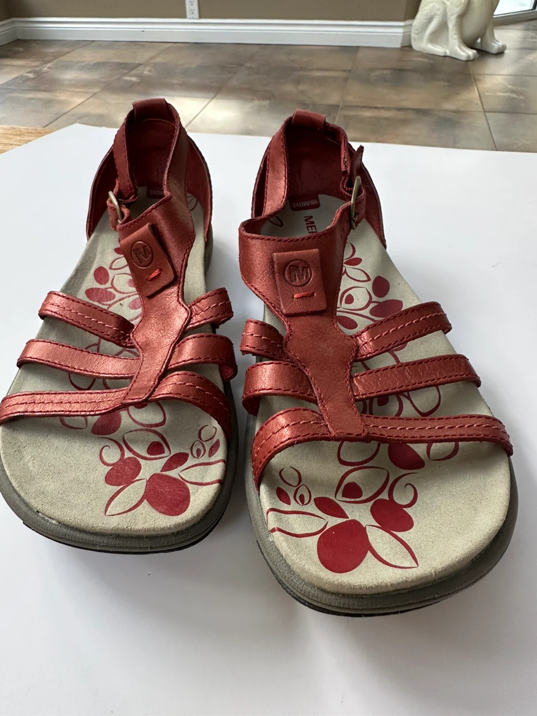 MERRELL Red Strappy leather Sandals Sz. 6/EU 37