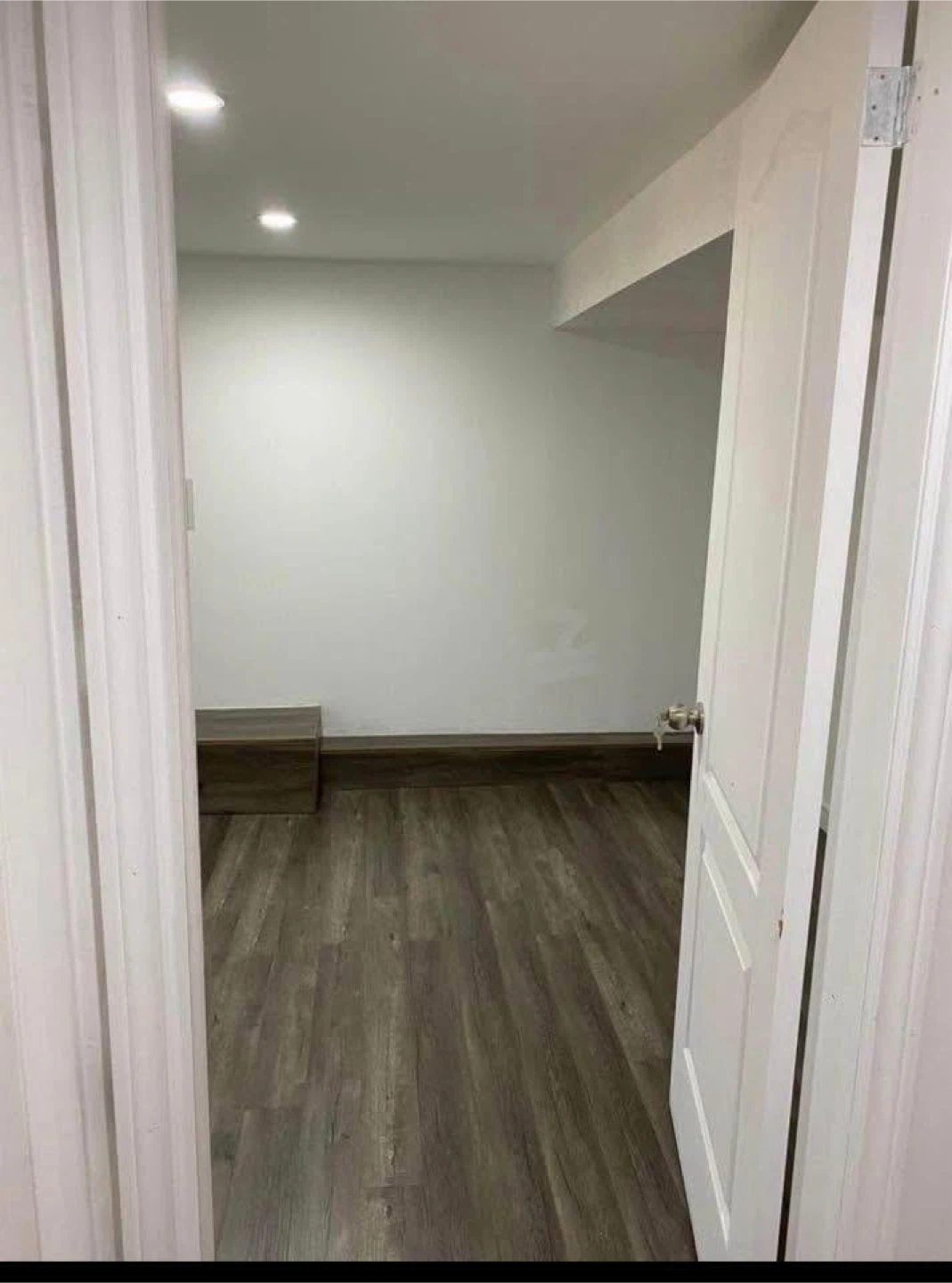 Private or Sharing Rooms for rent - photo 2