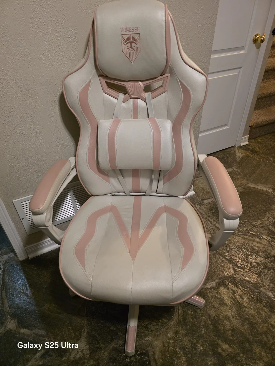 VONCESSE Gaming Chair - White and Pink - photo 2