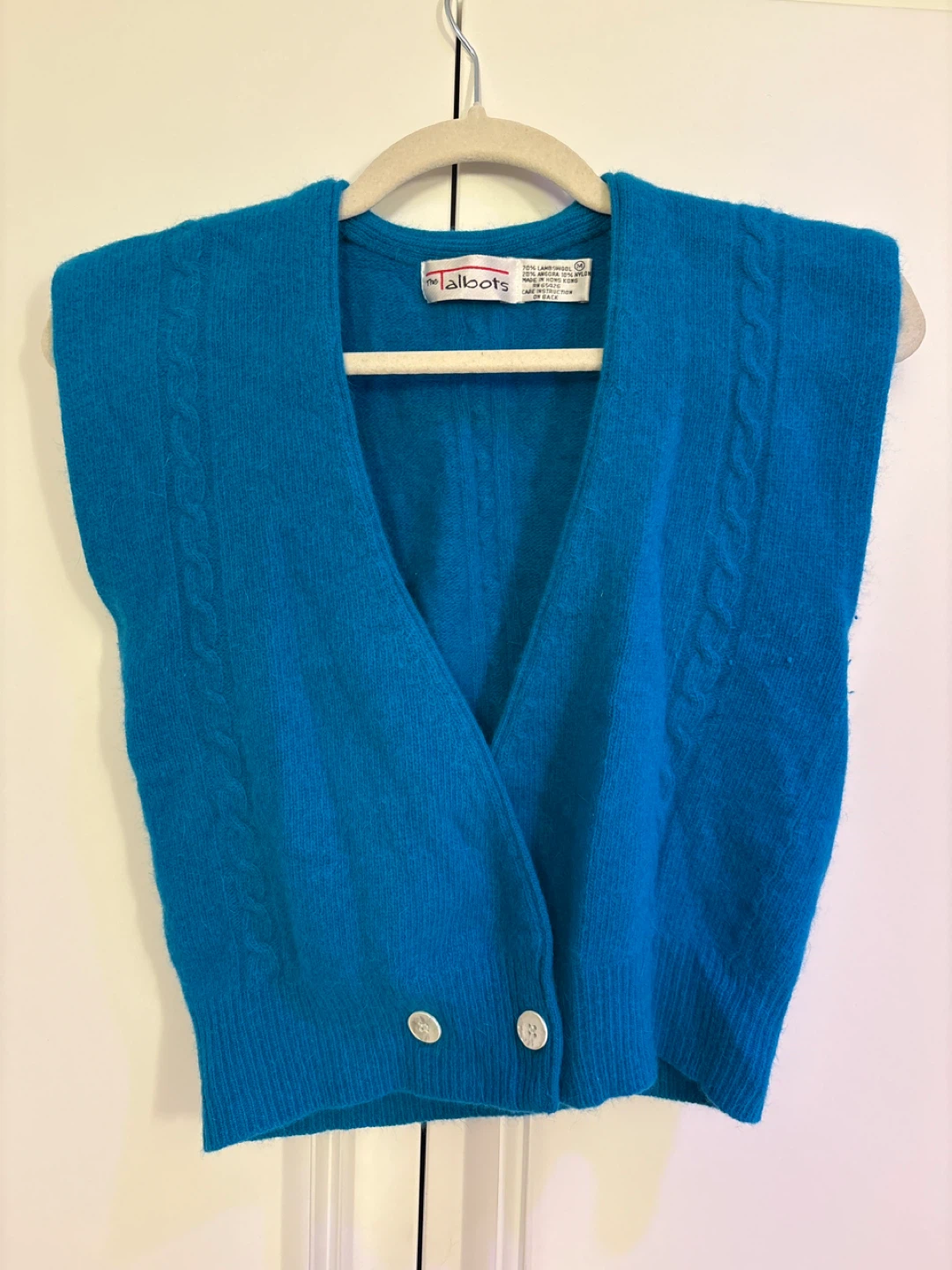 The Talbots V-Neck Cable Knit Sweater Vest - Medium