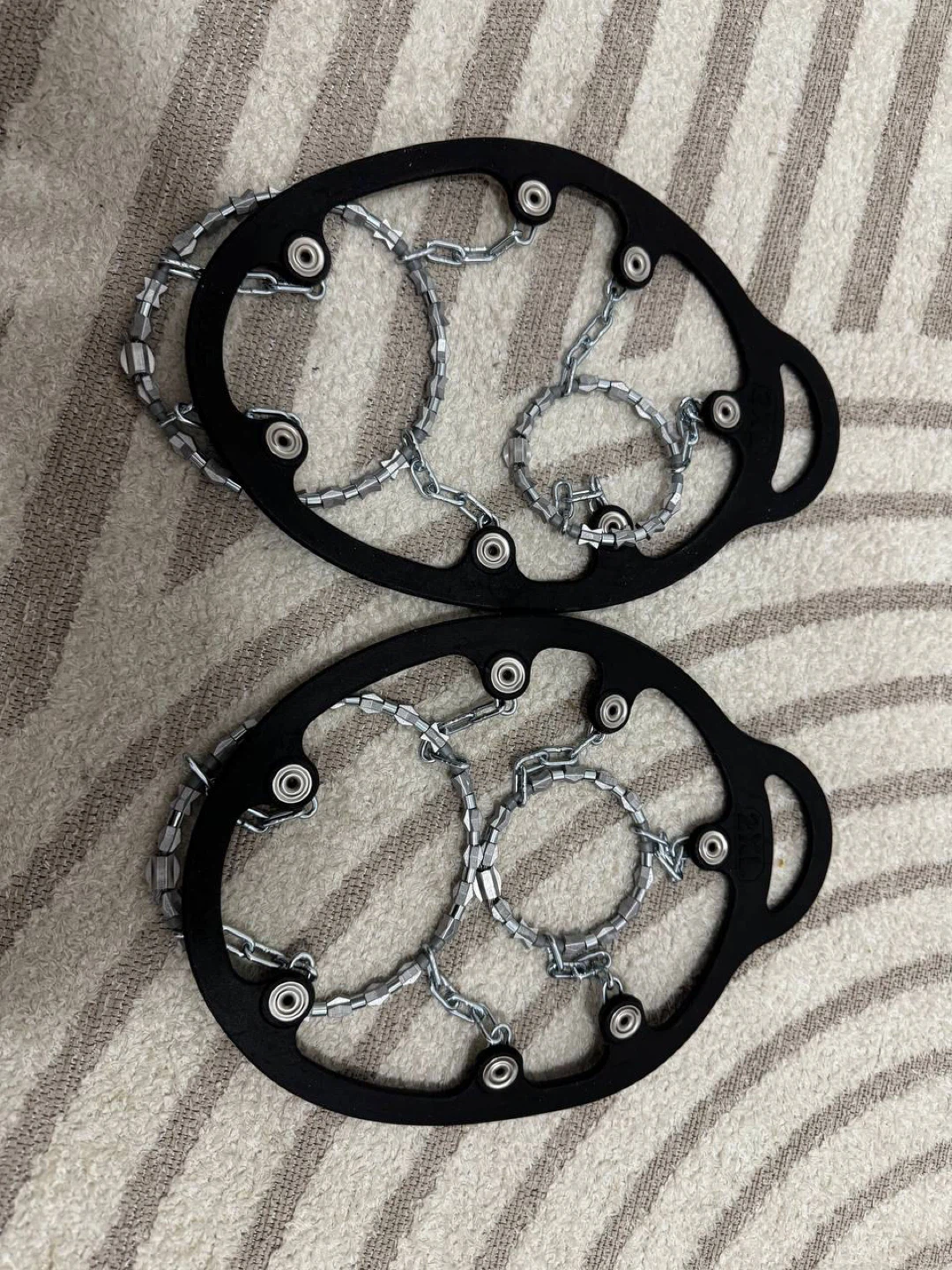 YakTrax Diamond Grip All-Surface Traction Cleats – NEW - photo 2