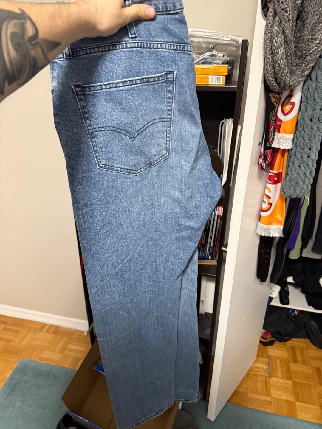 Levi's 502 Regular Taper Fit Jeans - W38 L34 - photo 3