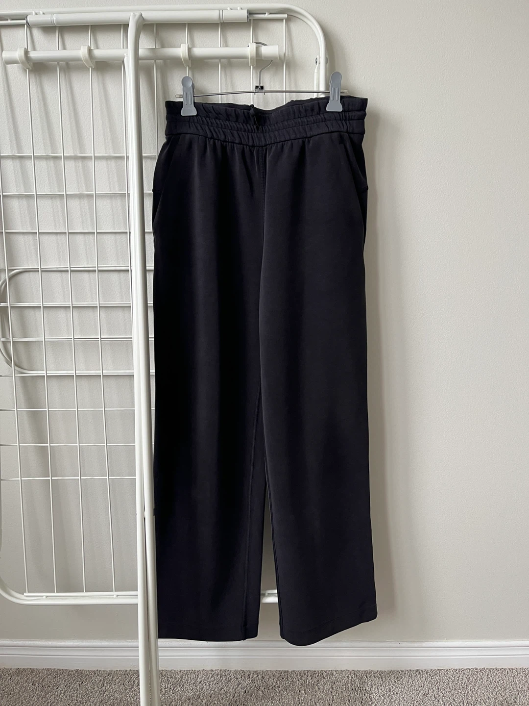 Lululemon Softstreme High-Rise Straight Leg Cropped Pants