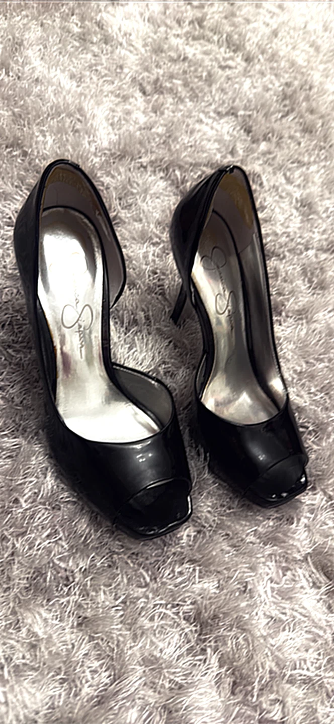 Jessica Simpson Black Patent Peep-Toe Heels 5.5 - photo 2