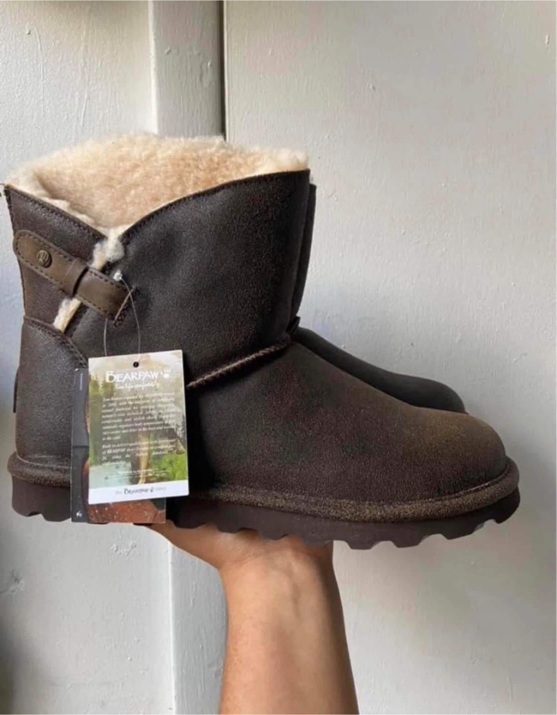 New Bear Paw Women’s Boots Size 12