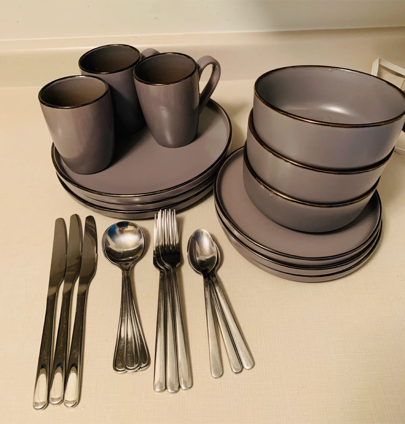 Grey Dinnerware Set with Cutlery for 3 people