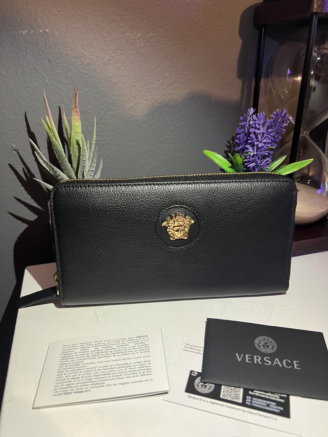 Versace Black Leather Zip Around Wallet - photo 3