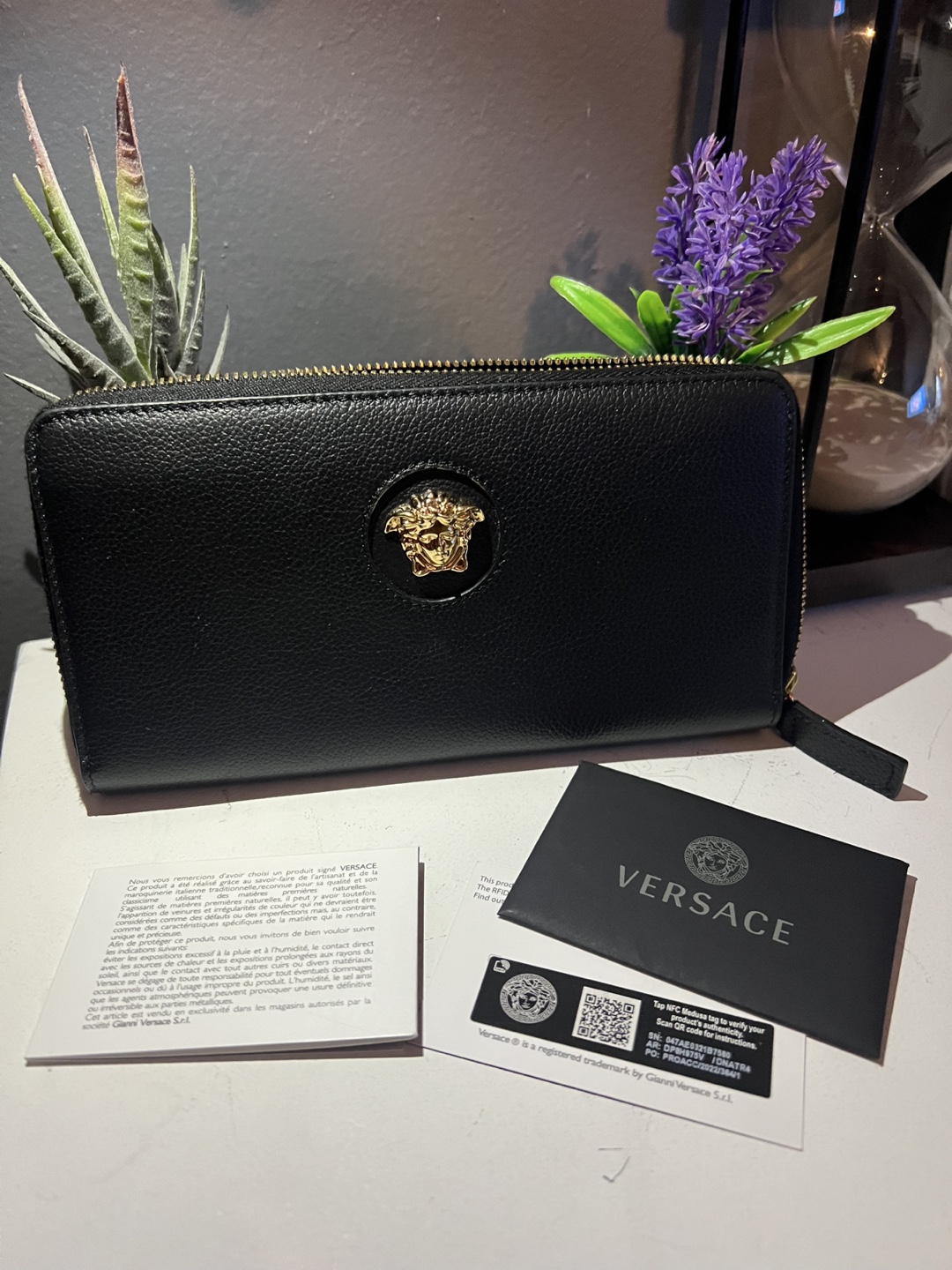 Versace Black Leather Zip Around Wallet - photo 2