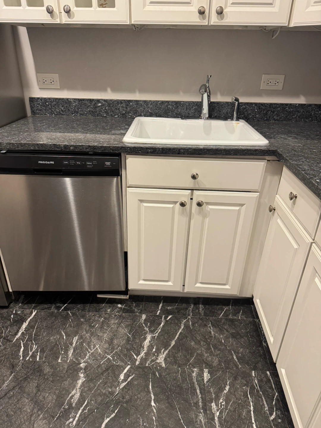 Kitchen Cabinets - photo 3