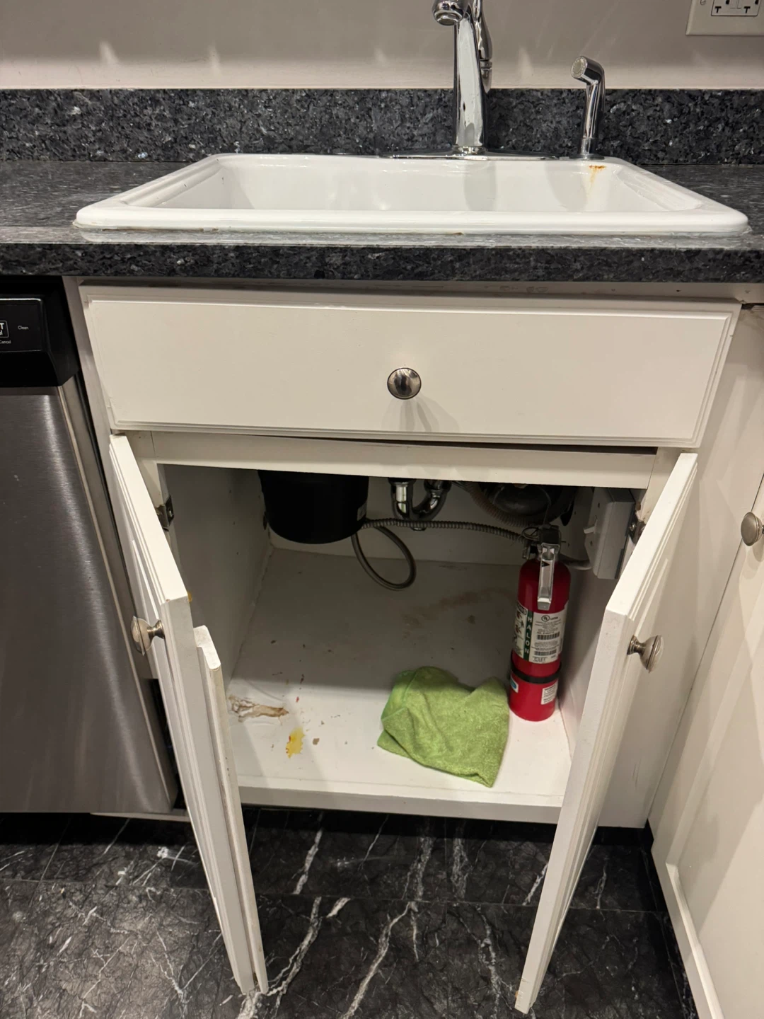 Kitchen Cabinets - photo 4