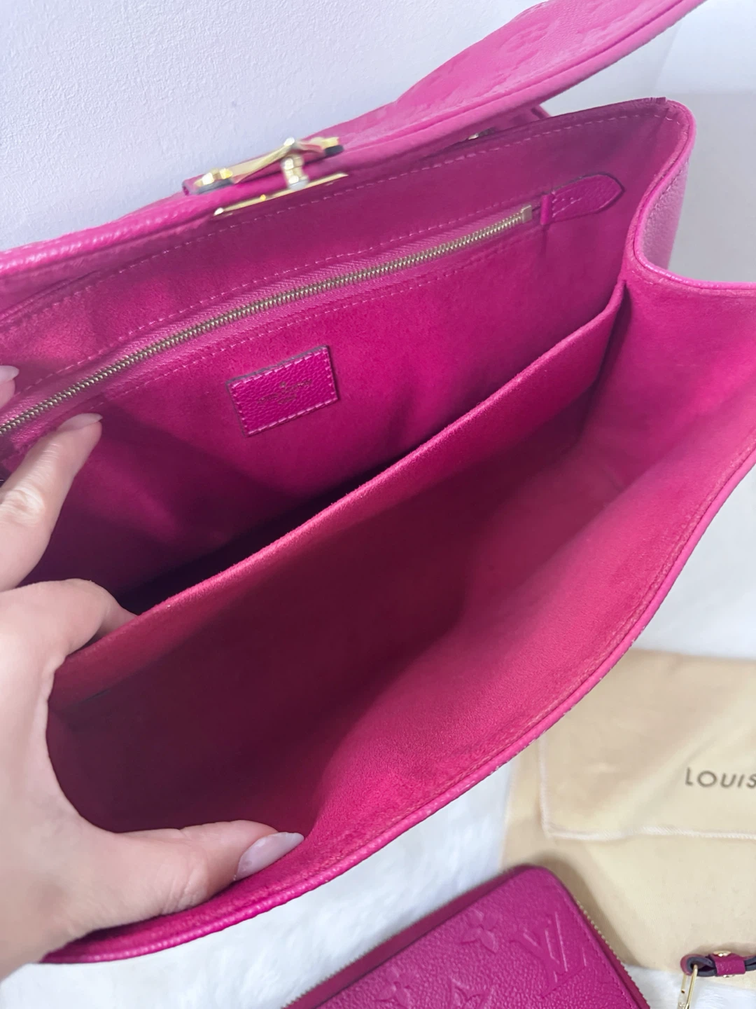 LV bag +Wallet+Burberry watch bundles - photo 5
