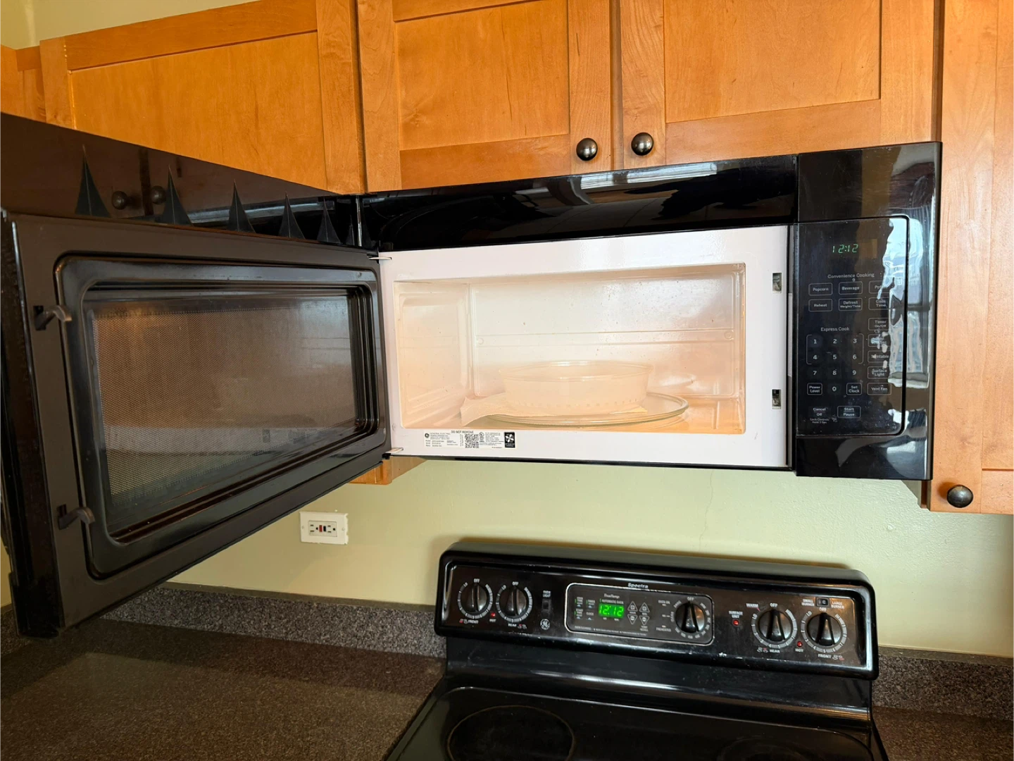 GE microwave - photo 3