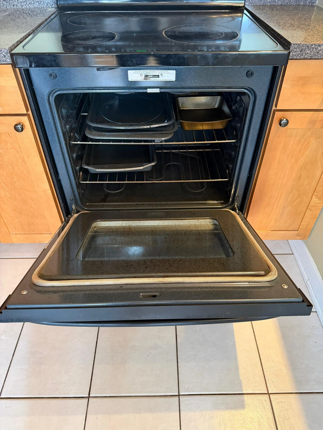 GE Spectra Electric Range with Oven - photo 4