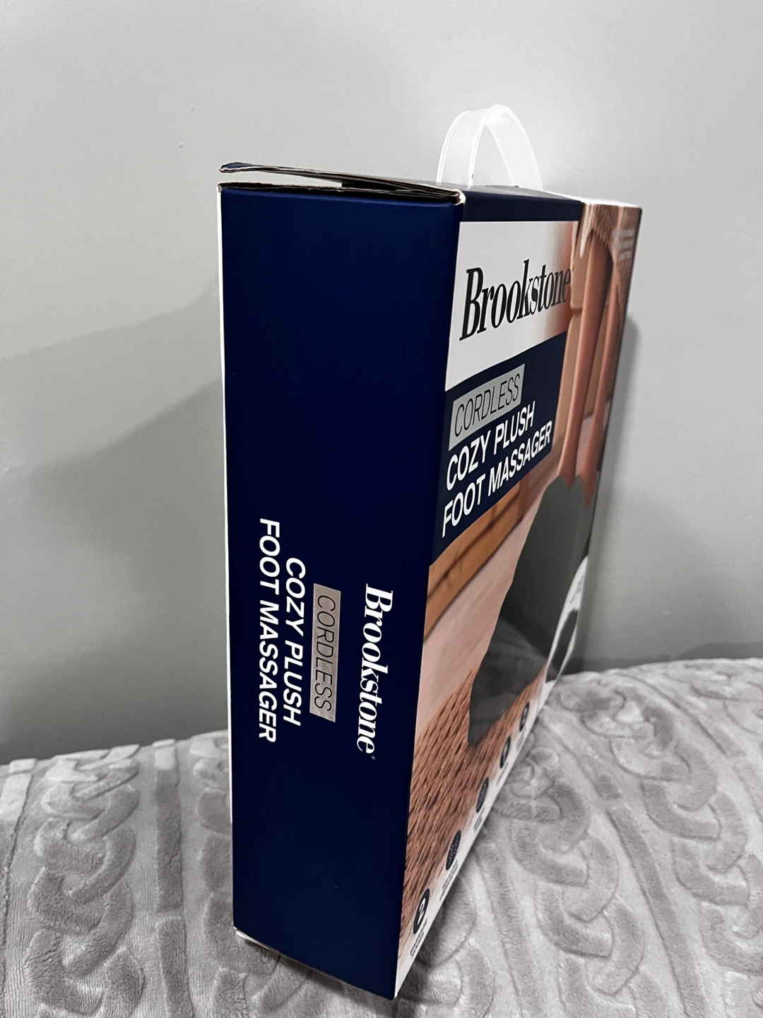 Brookstone Cordless Cozy Plush Foot Massager - photo 5