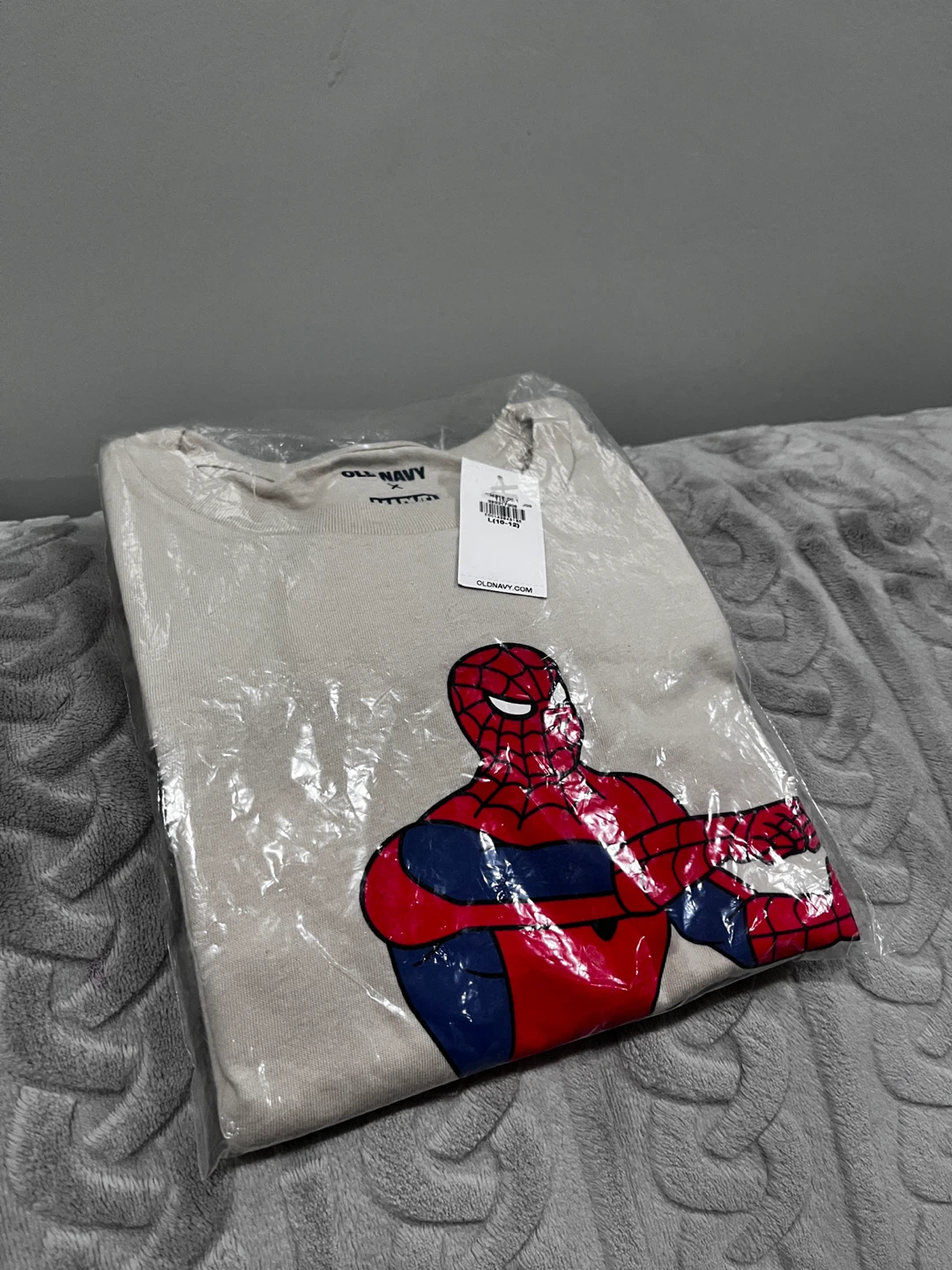 Old Navy x Marvel Spider-Man Graphic T-Shirt - Size L (10-12)