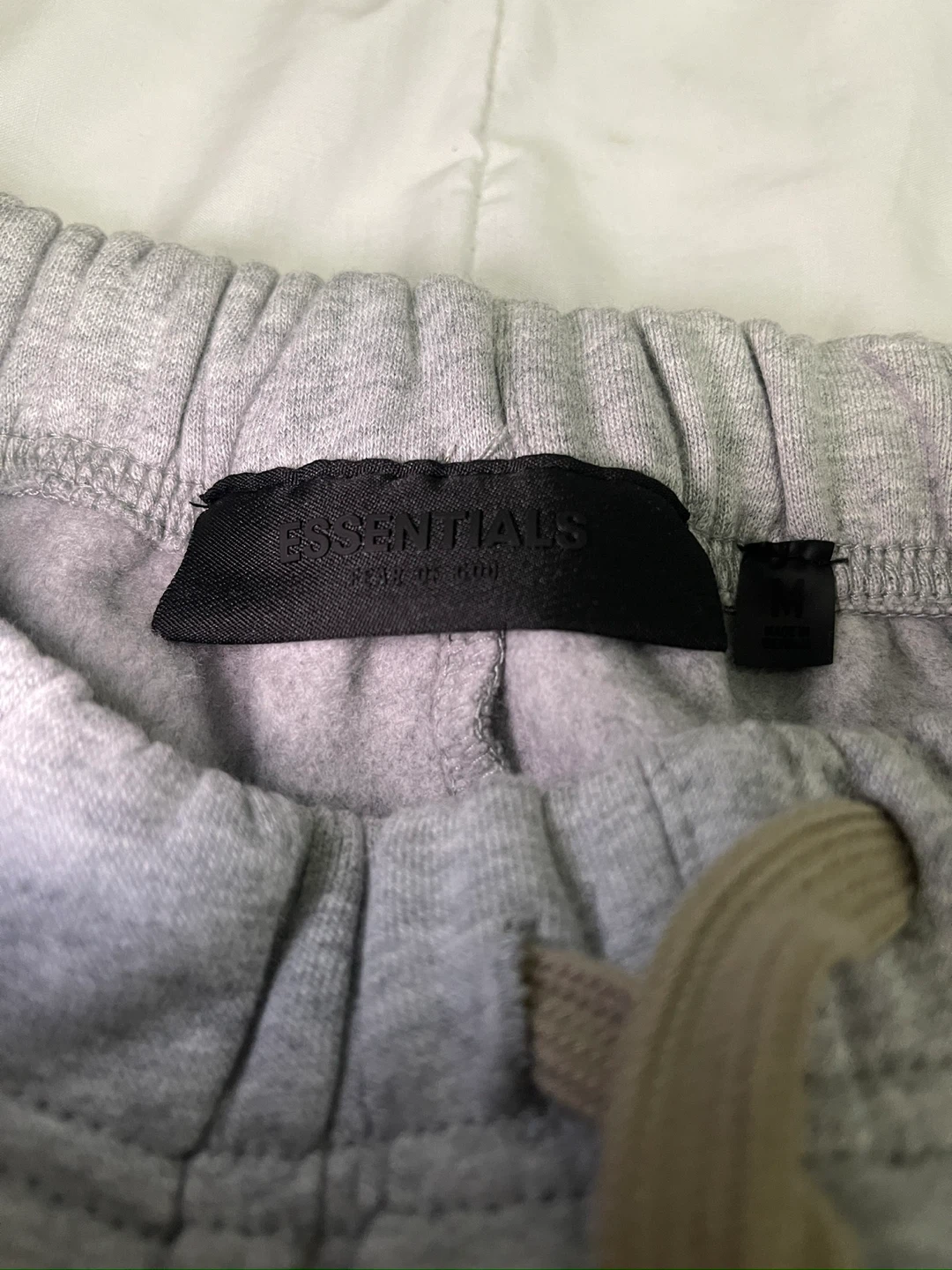 ESSENTIALS Fear of God Sweatpants Grey - photo 5