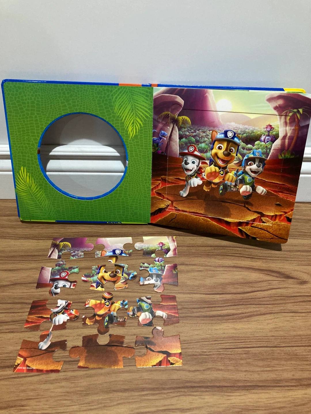 Paw Patrol puzzle story book - photo 2