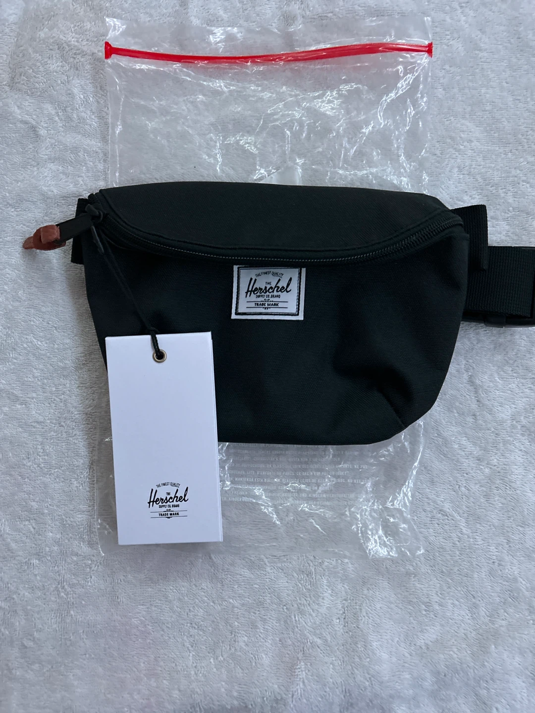 🥕 Herschel Fourteen Hip Pack - Black