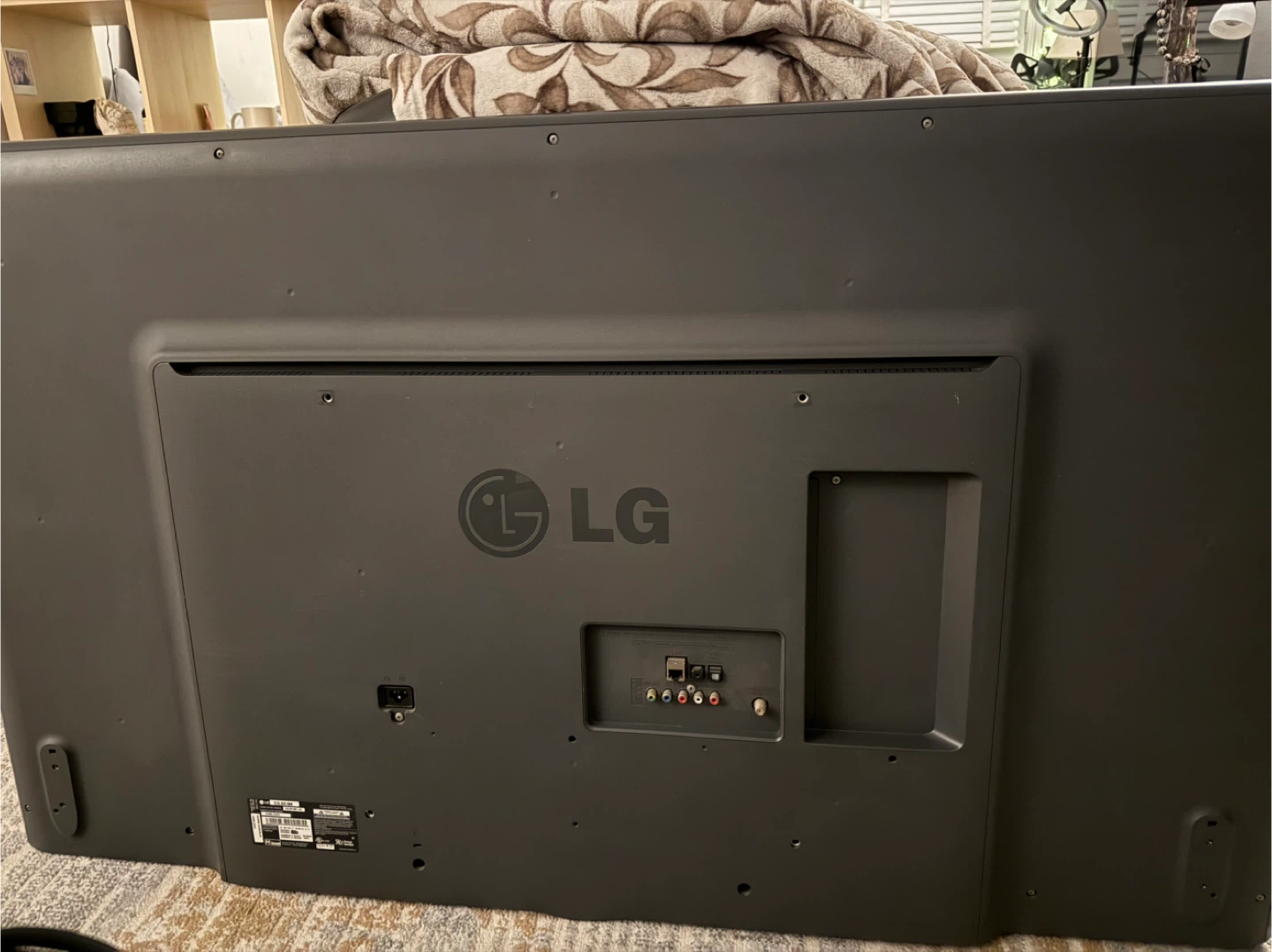 LG 55-inch Television Model:55LB6100 - photo 3