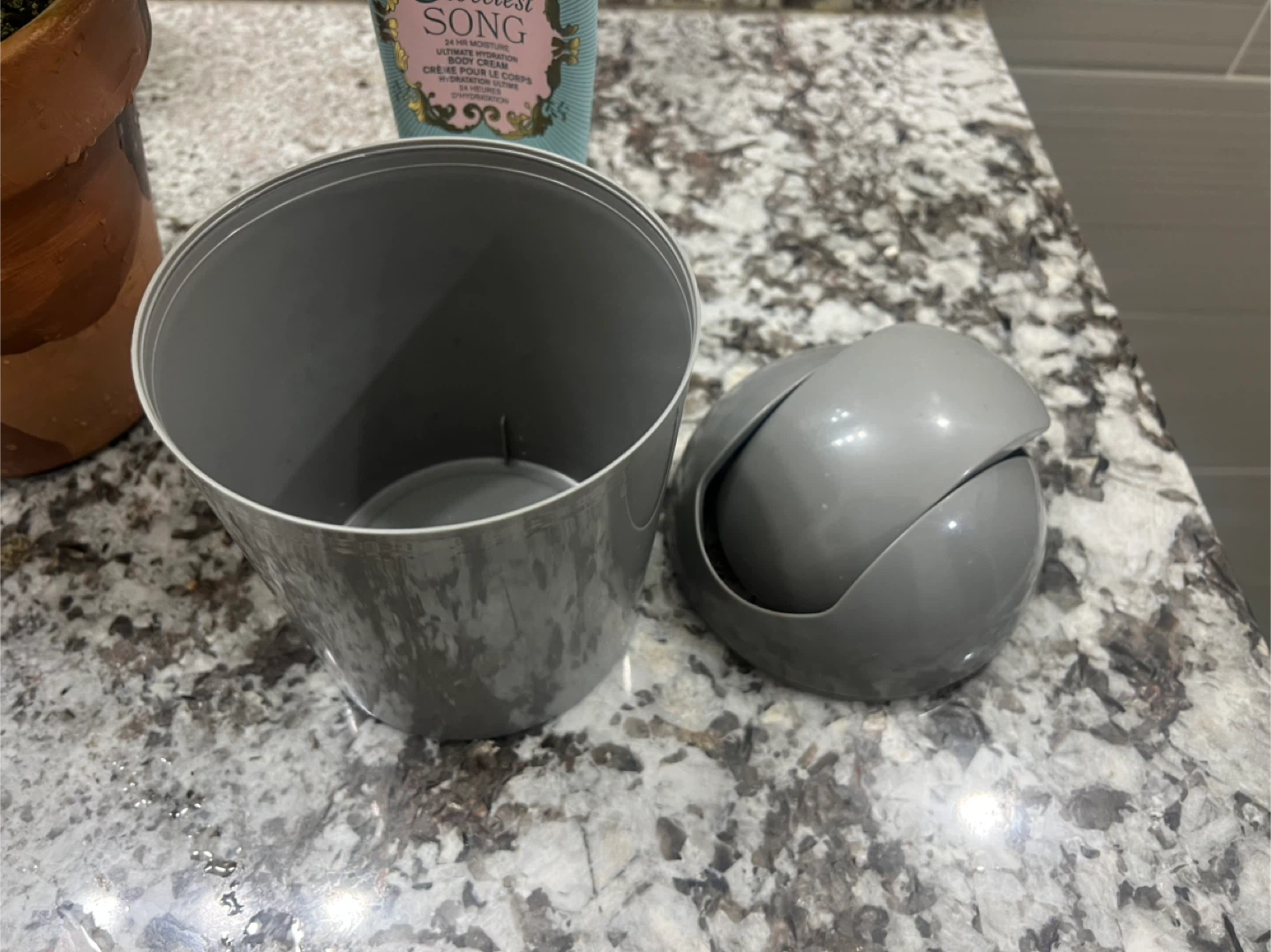 Grey Small Trash Can with Swing Lid - photo 2