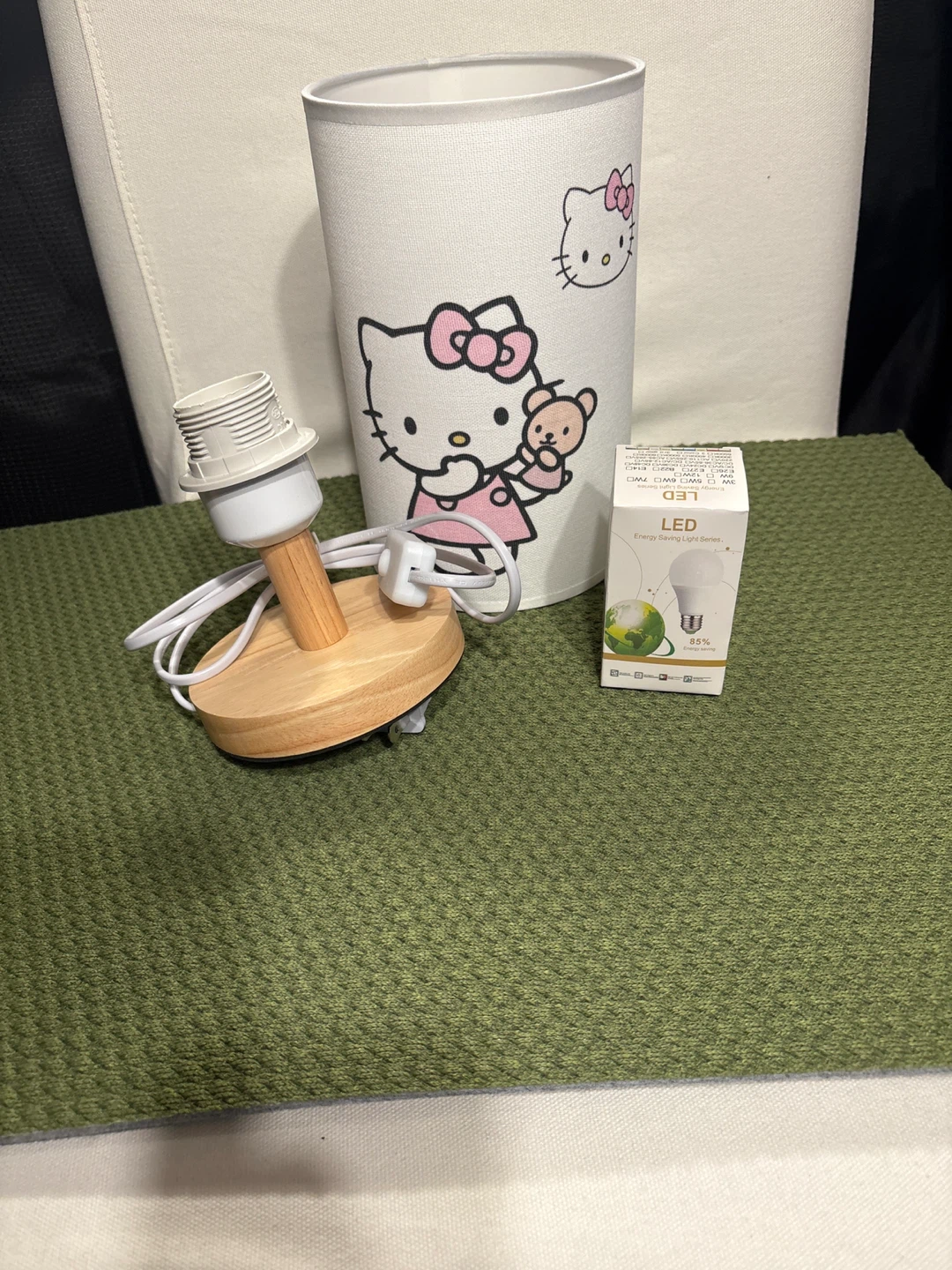 Sapouni Hello Kitty Bedside Table Lamp - photo 2