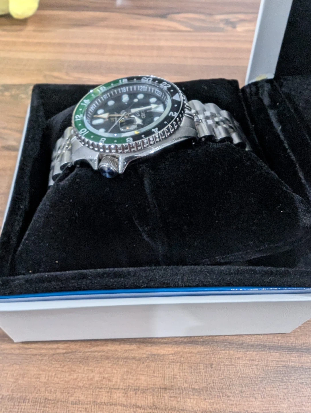 Seiko Automatic GMT Watch - photo 2