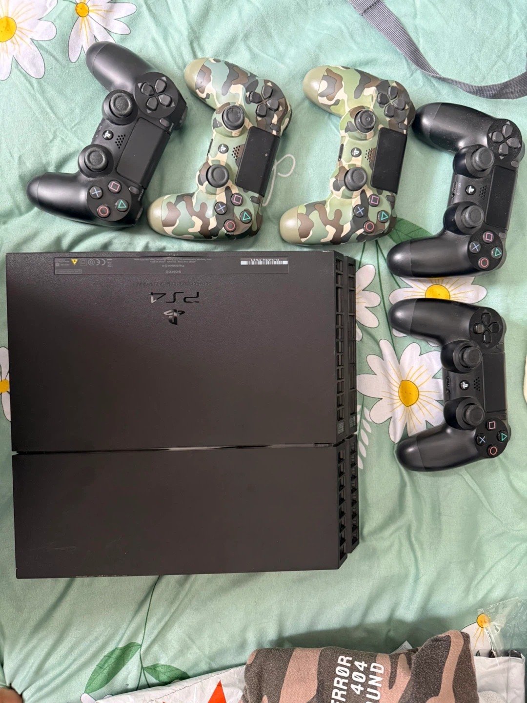 Sony PlayStation 4 (PS4)  1 TB with 2 Controllers