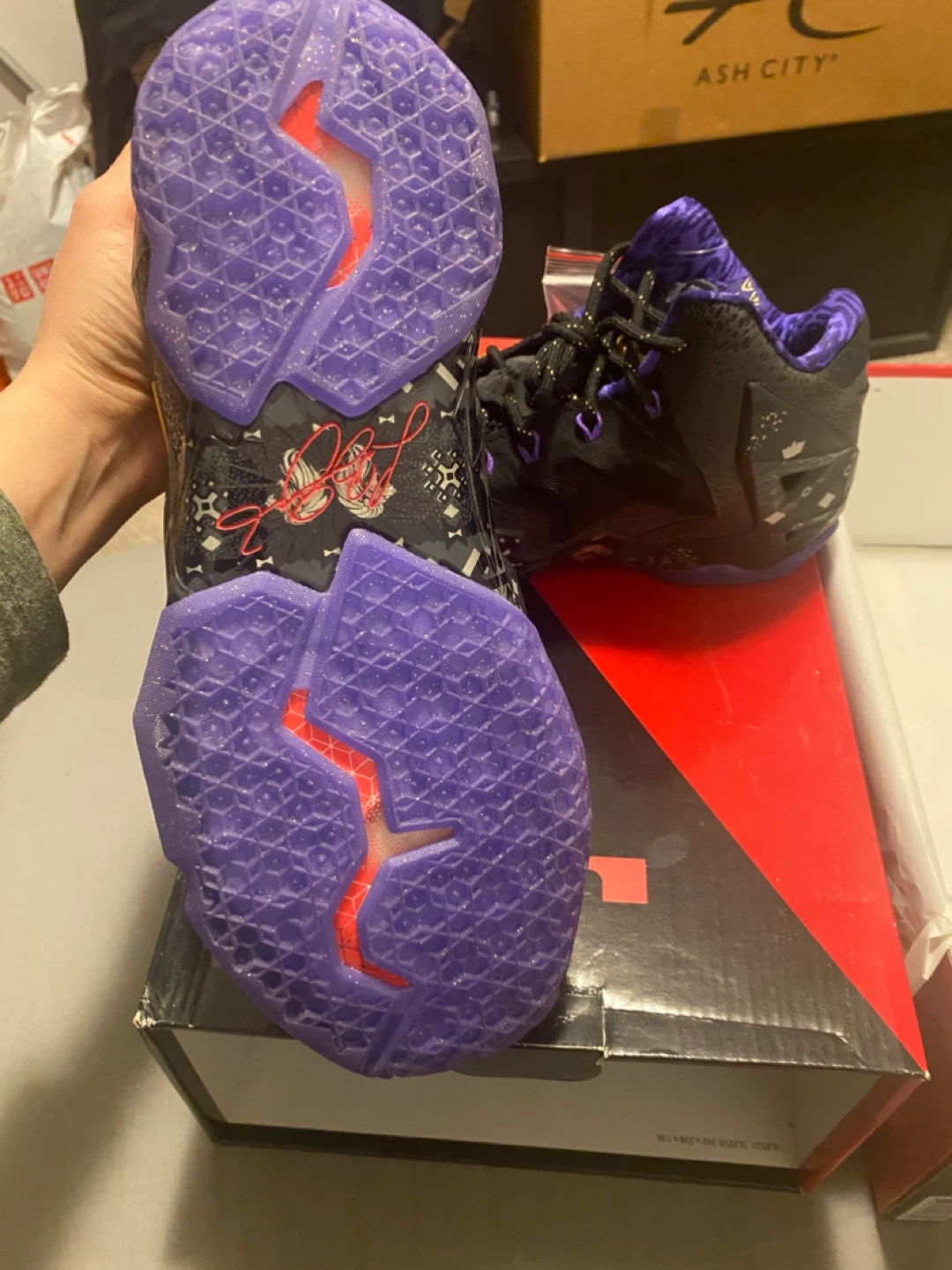 Nike Lebron XI BHM Shoes Size 10 - photo 2