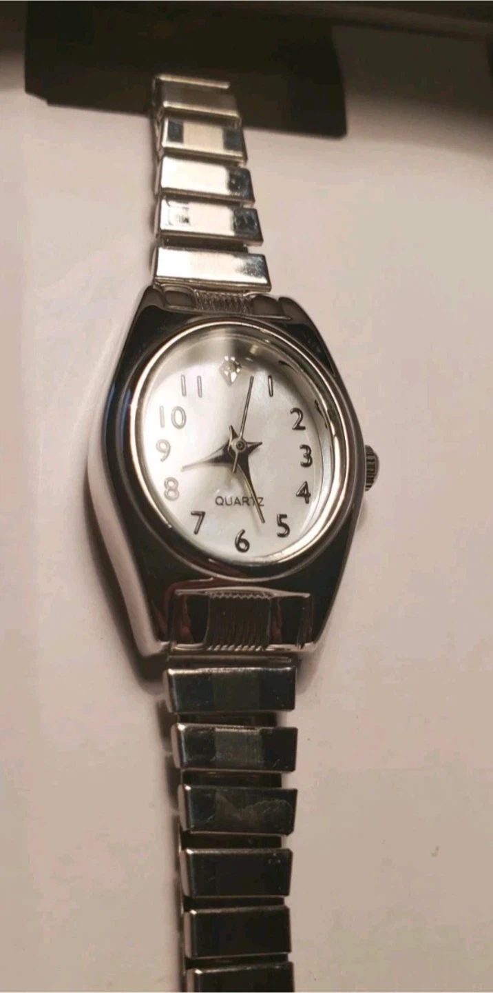 Women's Silver Tone Quartz Watch