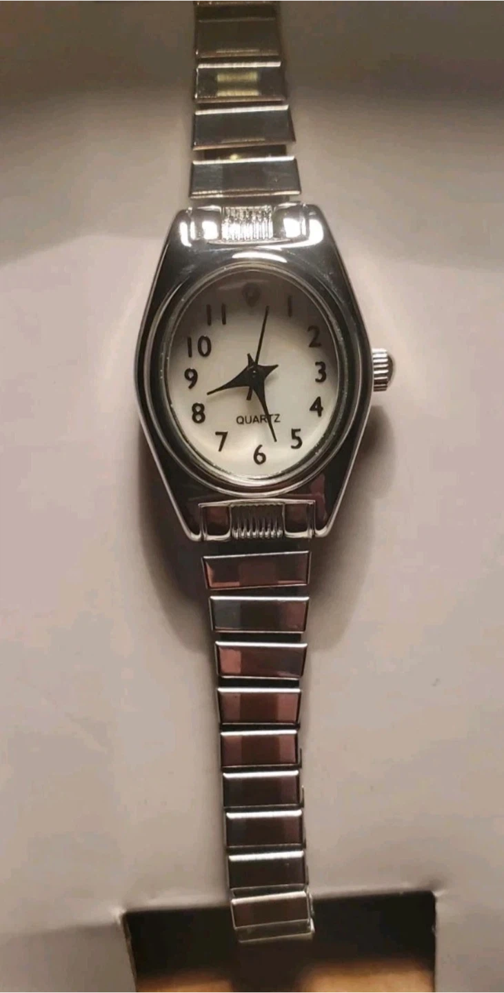 Women's Silver Tone Quartz Watch - photo 5