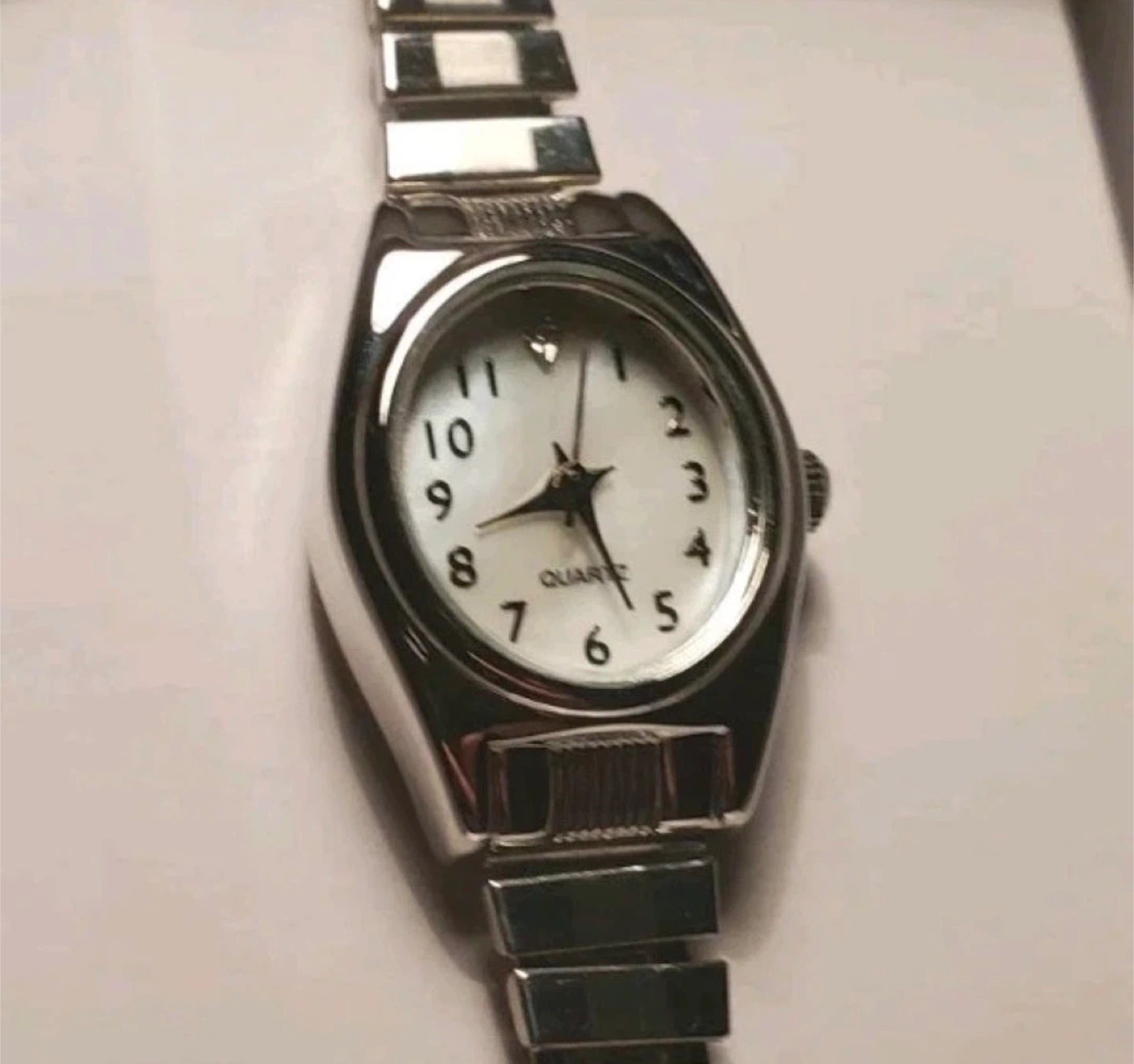 Women's Silver Tone Quartz Watch - photo 4