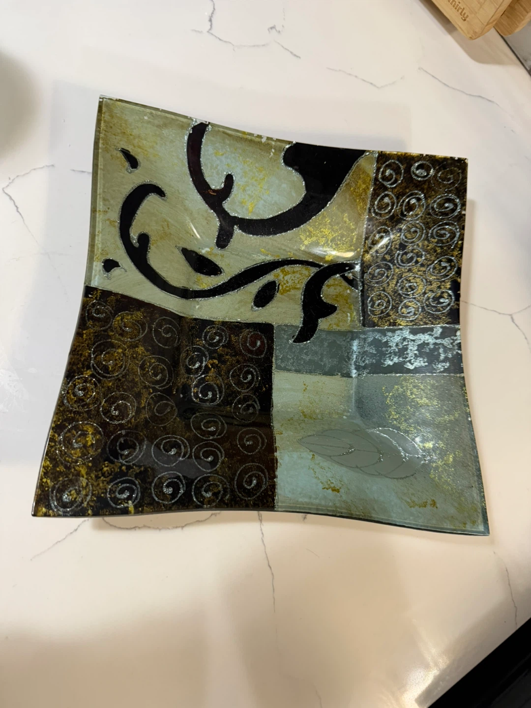 Decorative Glass Dish 🥕