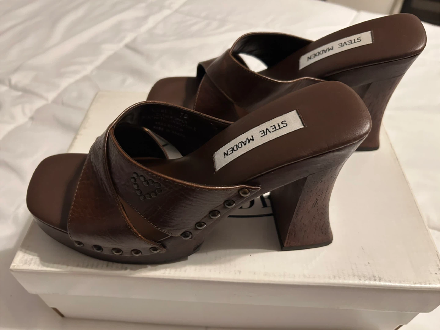 VTG Y2K Steve Madden Lowes Brown Leather & Wood Studded Mules - photo 2