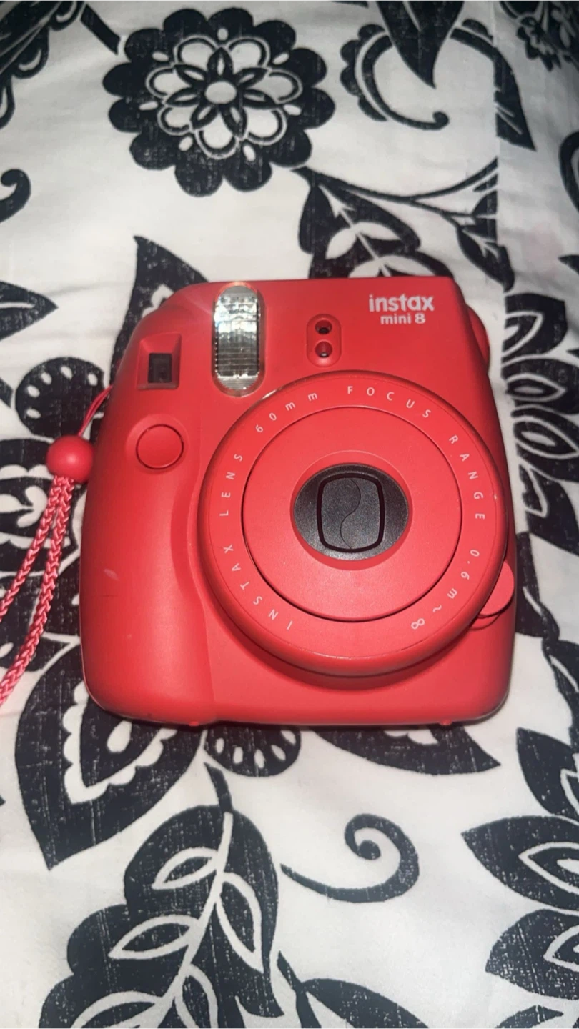 Fujifilm Instax Mini 8 Instant Camera - Red