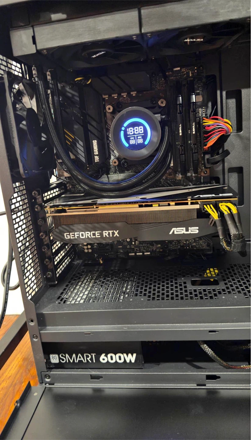 Custom Gaming PC - photo 2