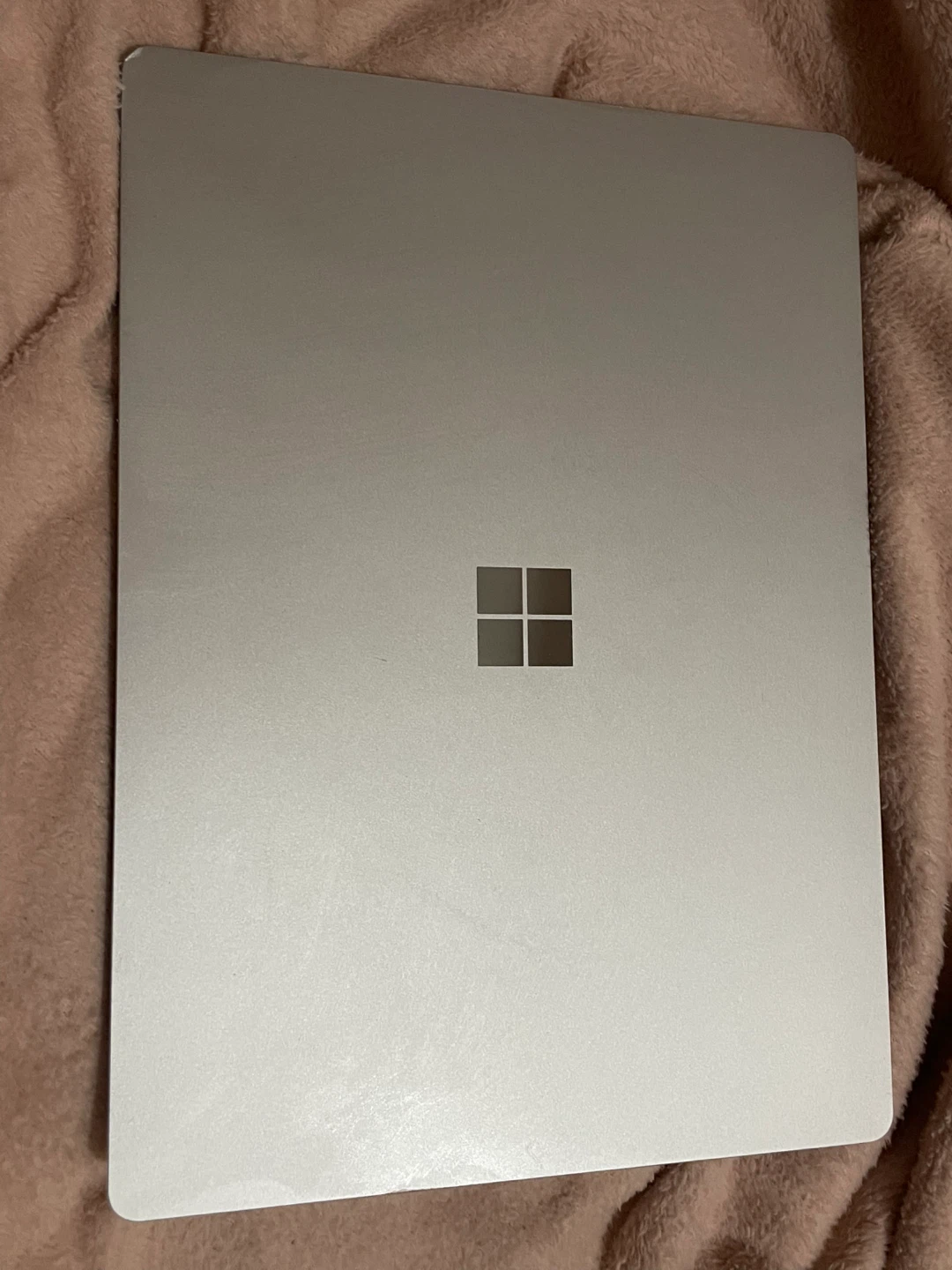 Microsoft Surface Laptop 4 AMD Ryzen 5 8GB RAM 256GB SSD