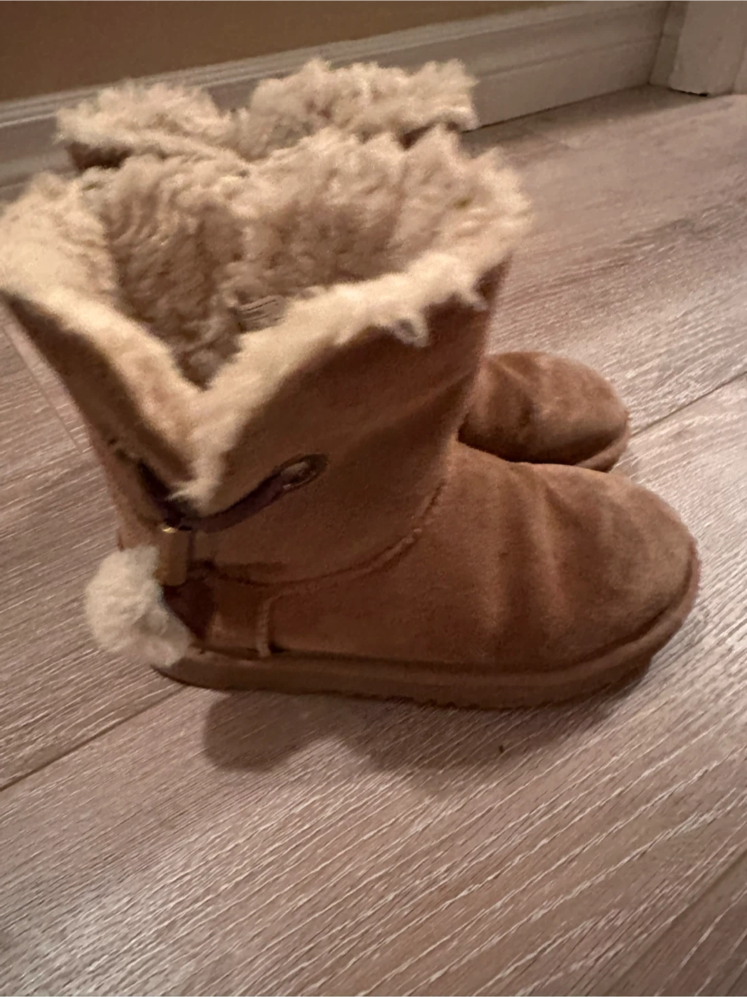 UGG Australia Classic Bailey Bow Boots - Size 7 - Chestnut - photo 3