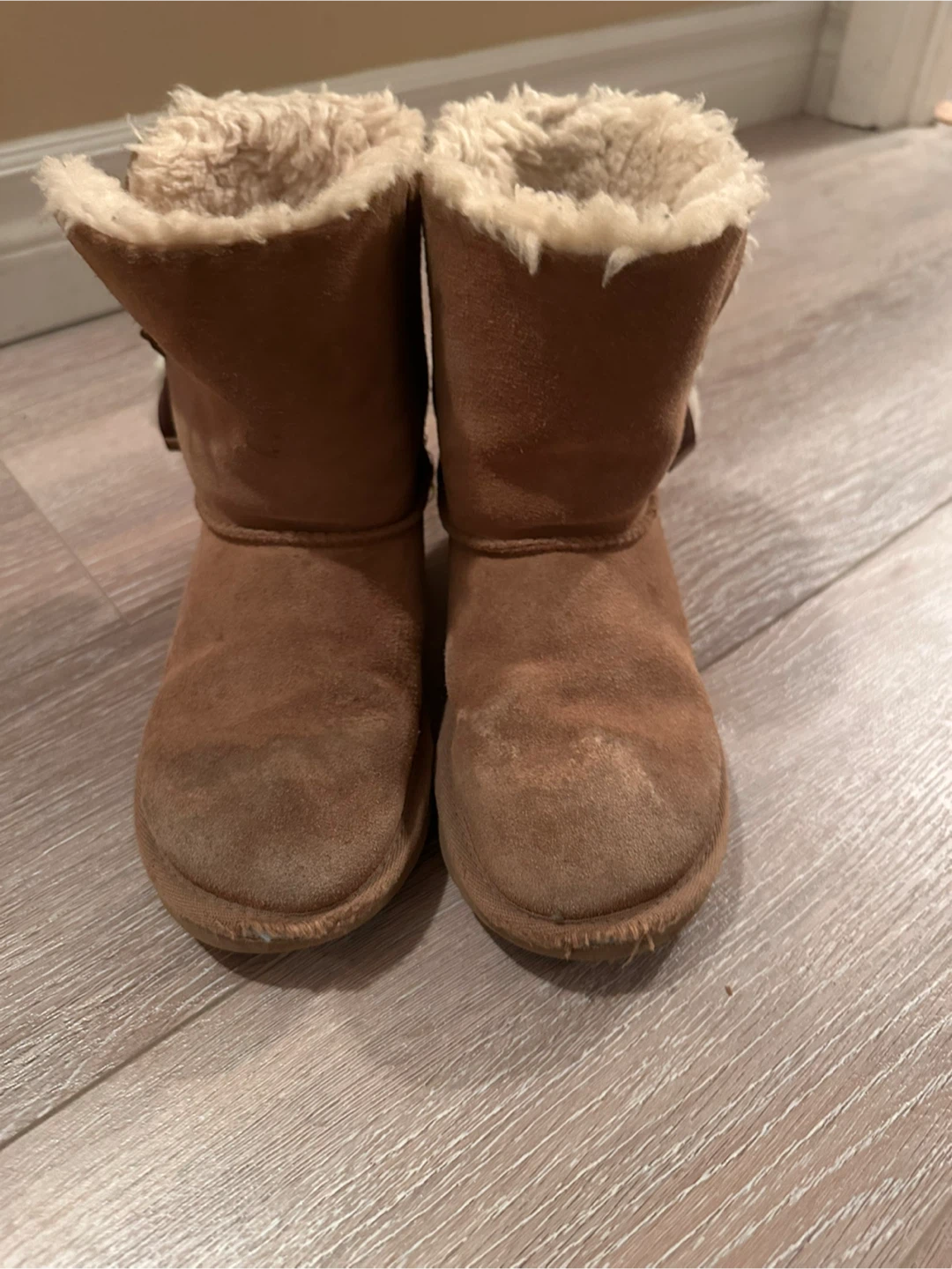 UGG Australia Classic Bailey Bow Boots - Size 7 - Chestnut - photo 4