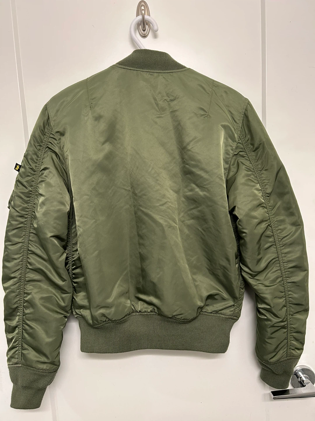 Alpha Industries MA-1 Bomber Jacket - Medium - Olive Green - photo 2
