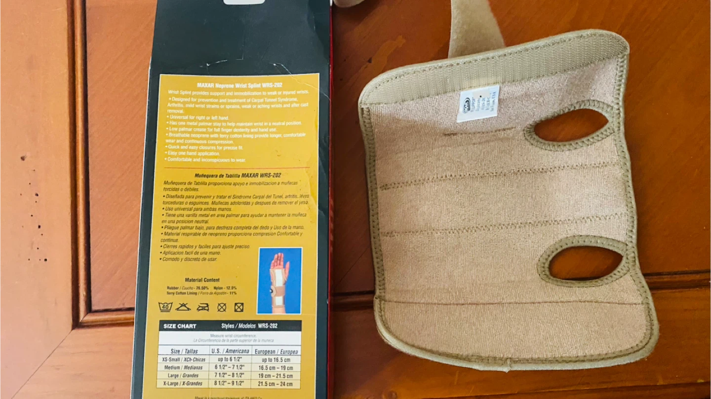 Breathable Airprene Wrist Splint with Removable Palmar Stays - photo 3