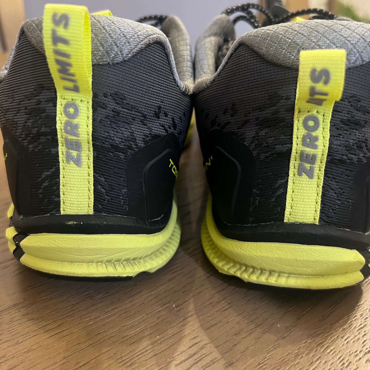 Men's Altra sz 10.5 Running Shoes - photo 5