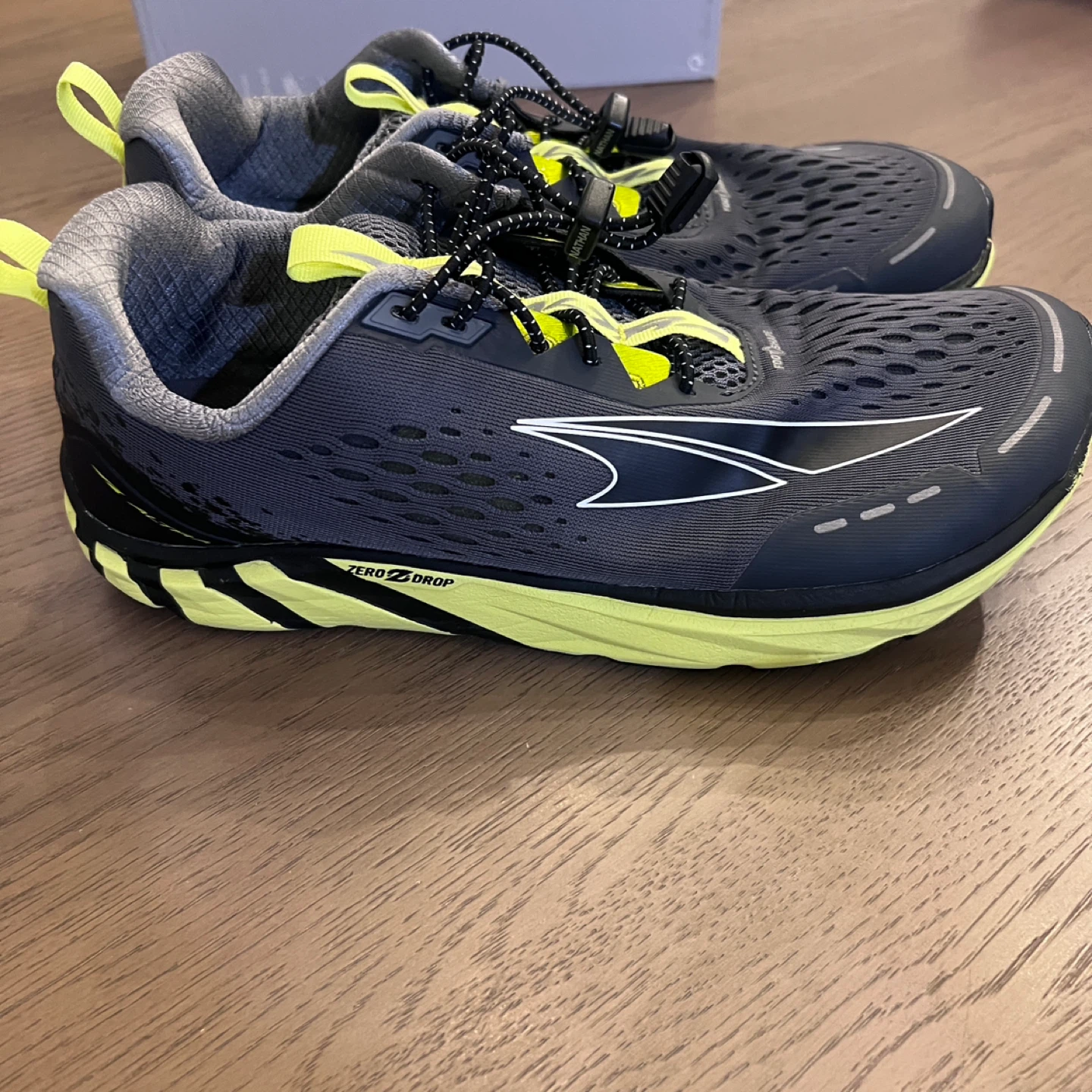 Men's Altra sz 10.5 Running Shoes