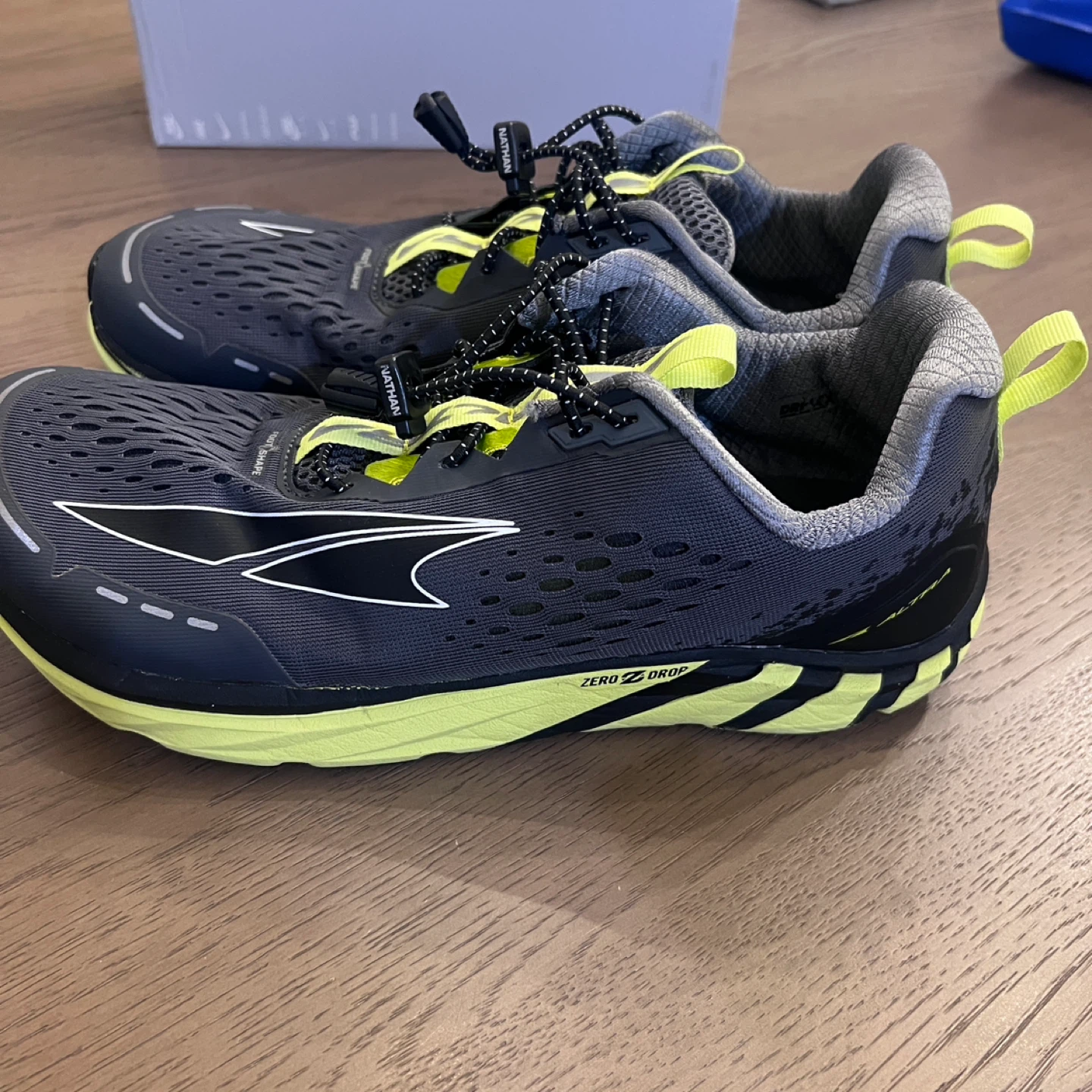 Men's Altra sz 10.5 Running Shoes - photo 4