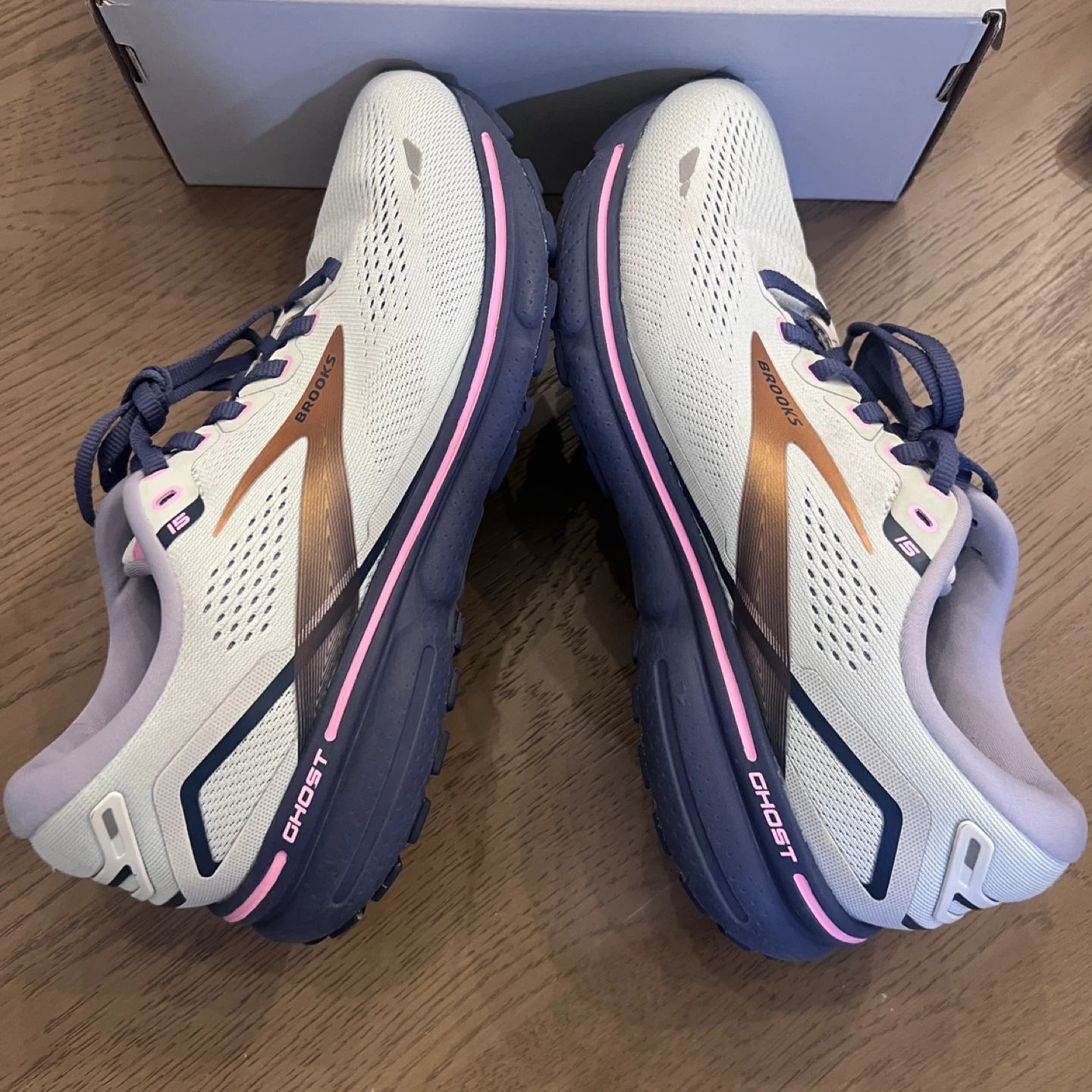 Women’s Brooks sz 10 Wide Running Shoes
