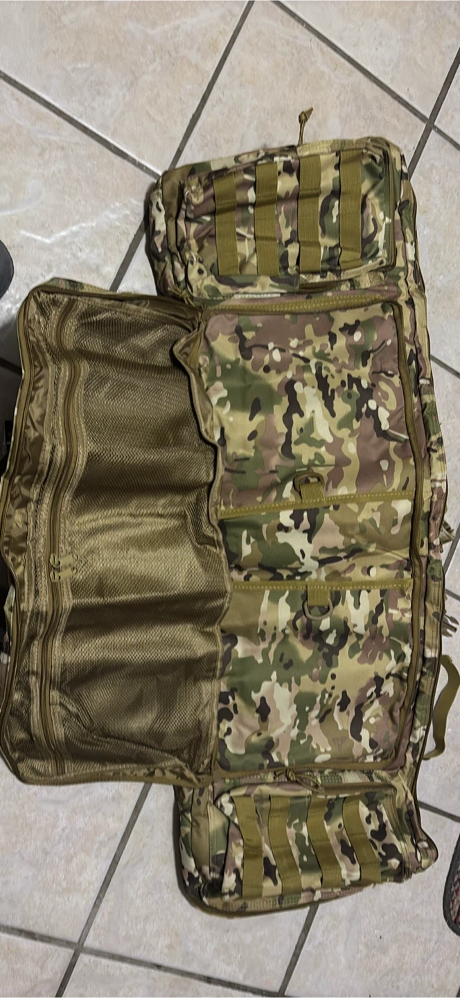 Tactical Camo Duffel Bag with Multiple Compartments - photo 4